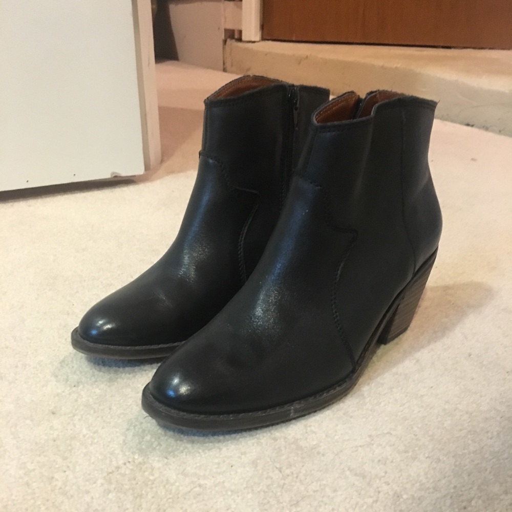 Lucky brand black leather boots